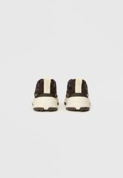 Steve Madden SERPENT H - Trainers - Brown -Stock X 1ed44cb5962644b9a130b2502fb30182