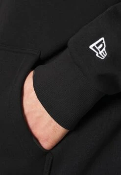 NEW ERA New York Yankees Mlb Essentials Hoody - Club Wear - Black/White -Stock X 1ee02b1723ee4834a53d0bbc1a5f508e