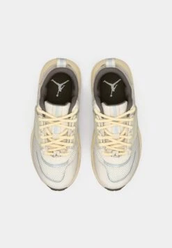 JORDAN TRUNNER O/S UNISEX - Trainers - Light Orewood Brown/ridgerock/phantom -Stock X 20d79a8ad70c4350b2e99bcf3d7d1ba0