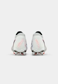 Puma FUTURE 8 ULTIMATE MXSG - Soft-ground Football Boots - White/black/glowing Red -Stock X 22d0e7342f85419ca951b4c9de0d1ad8