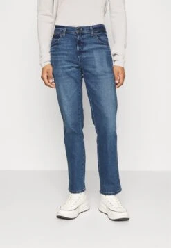 Wrangler Texas - Straight Leg Jeans - Blau