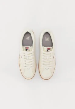 Fila SLANTSHOT - Trainers - Marshmallow/gum -Stock X 25b079e3e9854df39fde402eb5b288ff