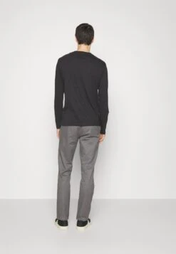 Dockers Original Slim - Chinos - Car Park Grey -Stock X 26fbd18469184ba582b34feef38604e4