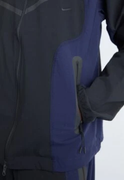 Nike Sportswear TECH PRO JACKET - Summer Jacket - Black/obsidian -Stock X 27947198f6df41bc9418a8efc6517ccf