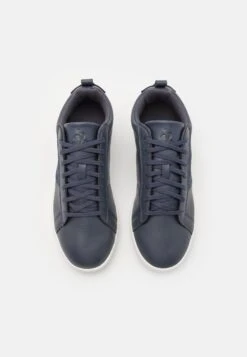 Le Coq Sportif Courtclassic - Trainers - Ombre Blue -Stock X 27ca984a89074894a2ec51696658304c