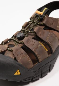 Keen Newport - Walking Sandals - Brown 13 Keen Newport - Walking Sandals - Brown -Stock X 286589ea1f954401992b0d3d40984a7d