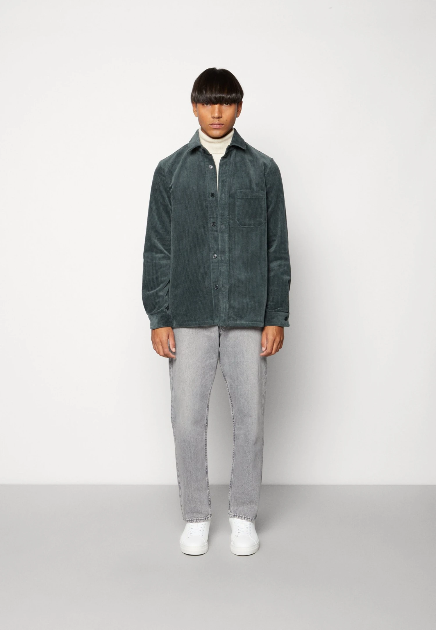 SAMSØE SAMSØE Waltones Overshirt- Light Jacket - Urban Chic 4 SAMSØE SAMSØE Waltones Overshirt- Light Jacket - Urban Chic - Image 2