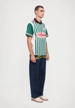 STRIPED FOOTBALL - Print T-shirt - Green -Stock X 28f60e7eb7ea47c0ad5bbba278cdd613