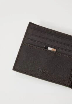 Boss ZAIR COIN - Wallet - Dark Brown -Stock X 290a02f8a78247a390fabce2e4f08bcb