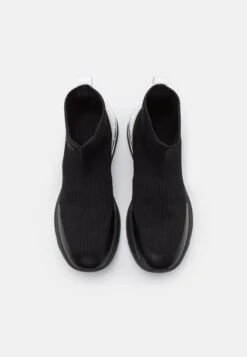 Calvin Klein Jeans Sporty Run Comfair - High-Top Trainers - Black/White -Stock X 29565849b6ff4ef4a59d835893034a0a