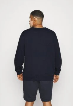 Gant Archive Shield C Neck - Sweatshirt - Evening Blue -Stock X 29c1b4c69a7e4ec8bec2bdf5cc5e014b