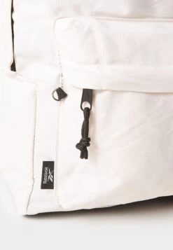 Reebok BACKPACK BROOKLYN UNISEX - Rucksack - Beige -Stock X 2b1ce3bd33fe48e0a71015140a9d6476