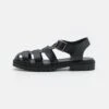 Benjamin- Sandals - Black