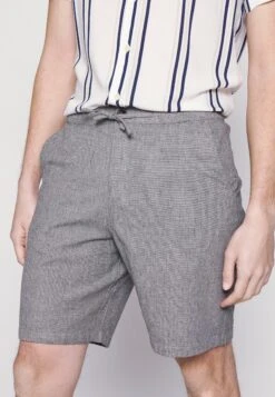 Selected Homme Slhcomfort-Newton - Shorts - Black/Oatmeal -Stock X 2ccc946a3b394129a051a138c5179e77