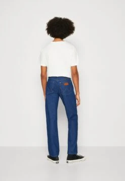 Wrangler Frontier - Relaxed Fit Jeans - Blue -Stock X 2cf7f051f326481087859b26c3ccd8cc