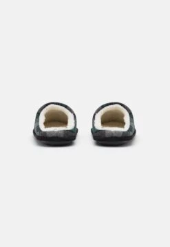 Jack & Jones JFWMURPHY MULE HOMESLIPPER - Slippers - Trekking Green -Stock X 2d26cc5792494580b23d2181fa39df0c