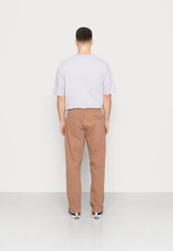 Pegador Melville Wide Pants Unisex - Straight Leg Jeans - Mushroom -Stock X 2d5e897a5c0a4b86ab060ae4b831446d