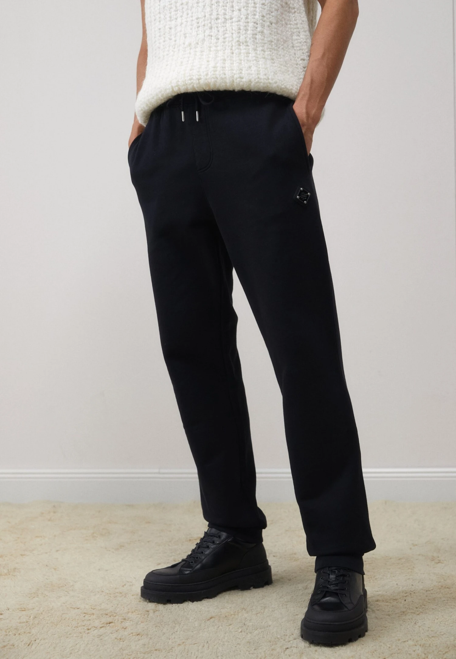 J.Lindeberg Throw Patch Pants - Tracksuit Bottoms - Black 3 J.Lindeberg Throw Patch Pants - Tracksuit Bottoms - Black