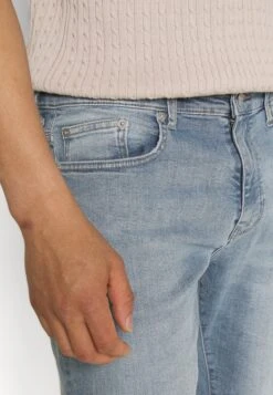 Only & Sons Onsweft Reg - Straight Leg Jeans - Blue/Grey Denim -Stock X 2f3bb8857247445884e27b7c4f0ce7cf