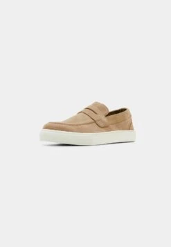 ESPRIT Loafer - Trainers - Sand -Stock X 2f3ea4f315ea41cebd06978b7f8268b8