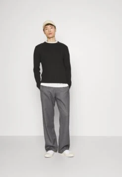 Selected Homme Slhberg Cable Crew Neck B Noos - Jumper - Black -Stock X 2fa1854ad2bd43bb9bee0ab4bff9f5bc