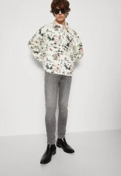 Kaotiko Underground Jacket Unisex - Denim Jacket - Ivory -Stock X 307c2f39758649eb9b5ad85c11157029