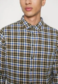 Blend Shirt - Rosin -Stock X 3099062b0e8c43e5b0ed77d3b96000a4