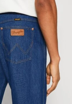 Wrangler Frontier - Relaxed Fit Jeans - Blue -Stock X 30cf6a2649434505b4db2fc540000fa0