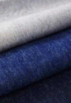 Calvin Klein BRUSHED GRAPHIC PATT - Scarf - Purple Opulence -Stock X 314eb82db38d4cf8837ccb6a621c7a07