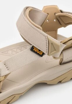 Teva Terra FiUniversal - Walking Sandals - Feather Grey -Stock X 32755dd373f74bbba5742cc87b21fbf6