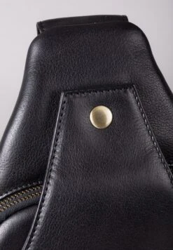 KESWICK SLING BAG - Cross Body Bag - Black -Stock X 32e1e178661843ec912244d19e083a07