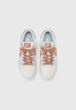 Nike Sportswear DUNK LOW RETRO - Trainers - Pure Platinum/fossil Rose/phantom/pale Ivory -Stock X 3301dc8187c74fe2bdad6e7ba20f24d3