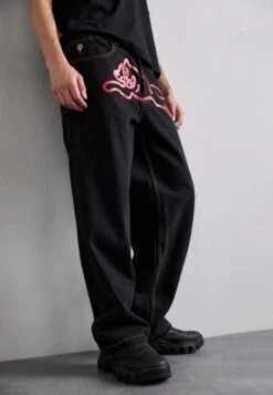RUNNING DOG DOUBLE SCOOP PANT - Relaxed Fit Jeans - Black -Stock X 33da0cd8b7bf49cf9bbff3dcd5f8da0a
