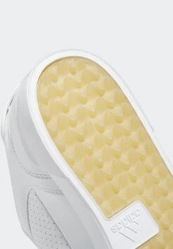 Adidas Golf Retrocross - Golf Shoes - Cloud White/Core Black/Chalk White -Stock X 3435606772094bb68e830c9f19f58d94