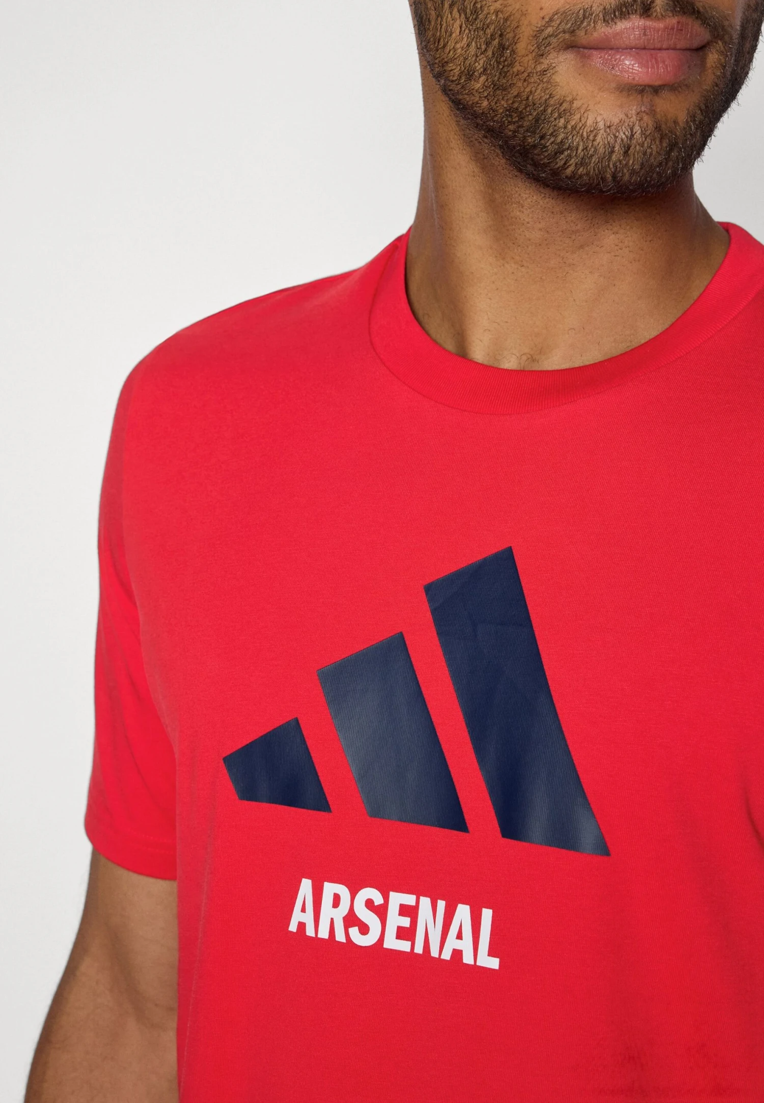 ADIDAS PERFORMANCE ARSENAL FC SEASONAL GRAPHIC TEE - Print T-shirt - Better Scarlet 8 ADIDAS PERFORMANCE ARSENAL FC SEASONAL GRAPHIC TEE - Print T-shirt - Better Scarlet - Image 6