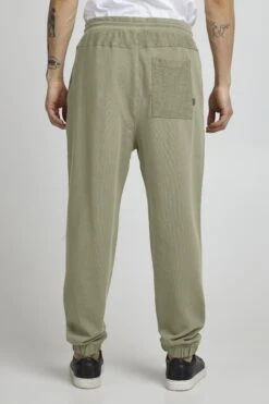 Solid Tracksuit Bottoms - Vetiver 10 Solid Tracksuit Bottoms - Vetiver -Stock X 36572971baff4ccea0645c67f64926ca