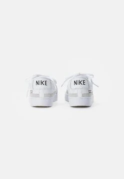 Nike Sportswear Blazer Unisex - Trainers - White, Black -Stock X 3657e5084e464c12958df08e257bbc4f