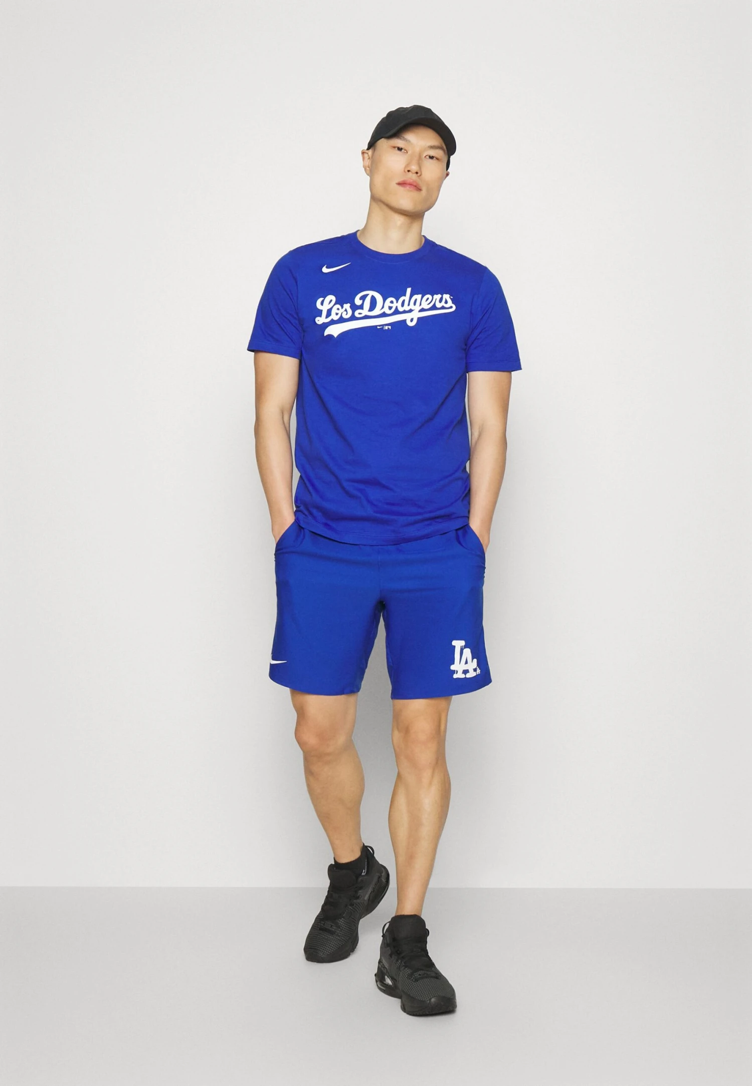 Nike Performance Los Angeles Dodgers Men Essential Tee - Print T-Shirt - Rush Blue 4 Nike Performance Los Angeles Dodgers Men Essential Tee - Print T-Shirt - Rush Blue - Image 2