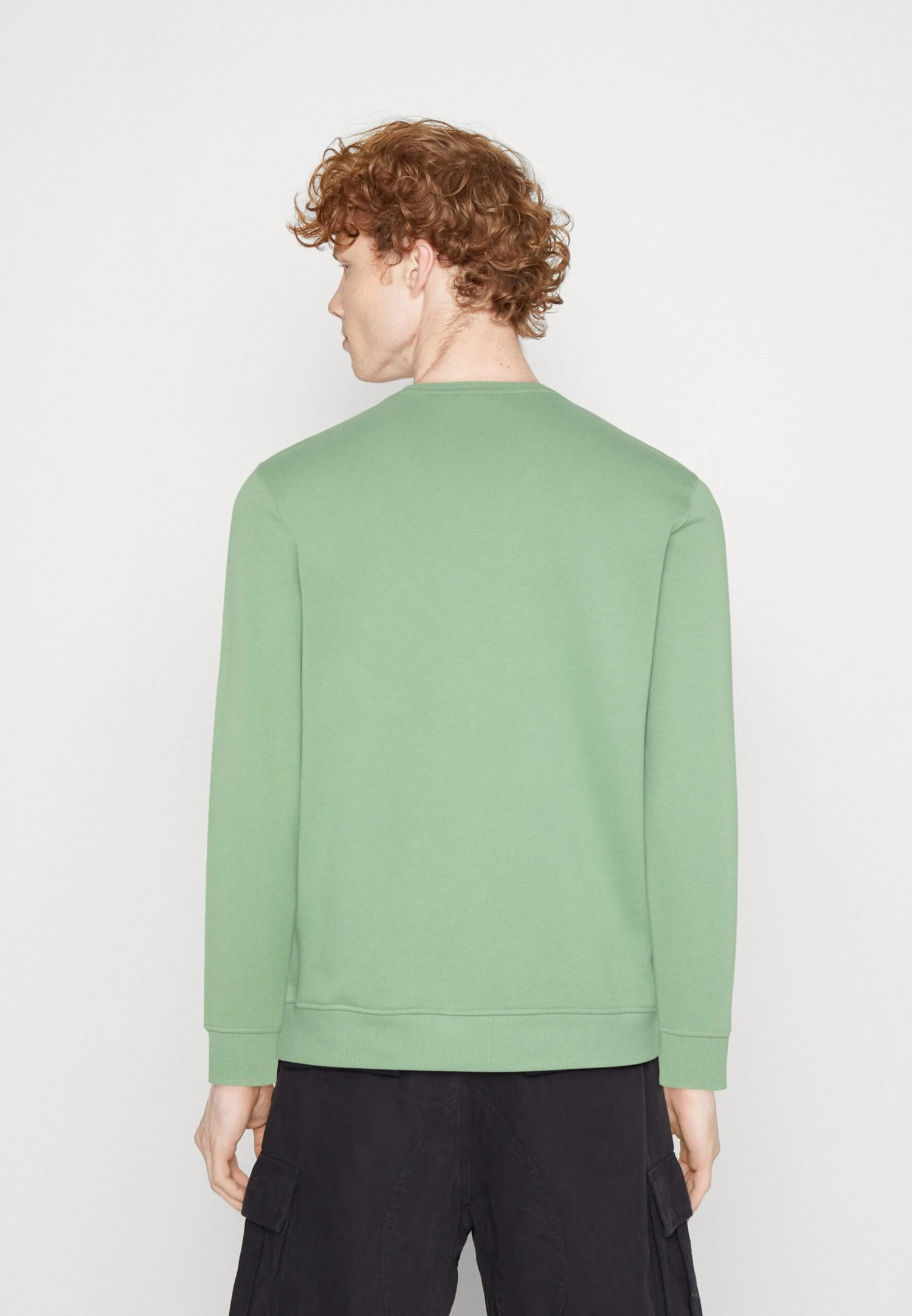 Lyle & Scott Crew Neck - Sweatshirt - Glencoe Green 5 Lyle & Scott Crew Neck - Sweatshirt - Glencoe Green - Image 3