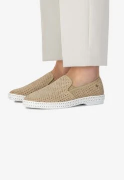 Rivieras Slip-Ons - Beige