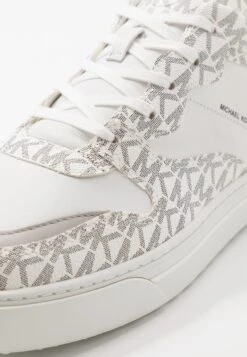 Michael Kors Baxter - Trainers - Optic White/Black 13 Michael Kors Baxter - Trainers - Optic White/Black -Stock X 375ecd395f8e4ddcae28e69e8b839280
