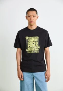 Puma GRAPHIC SUPER WORLD TOUR RELAXED - Print T-shirt - Black