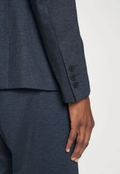 DRYKORN Hurley - Blazer Jacket - Blue 13 DRYKORN Hurley - Blazer Jacket - Blue -Stock X 37ea595c83e24d8cb13ee1468e200195