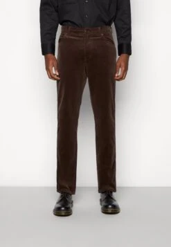 Wrangler Texas Slim Corduroy - Trousers - Coffee Bean
