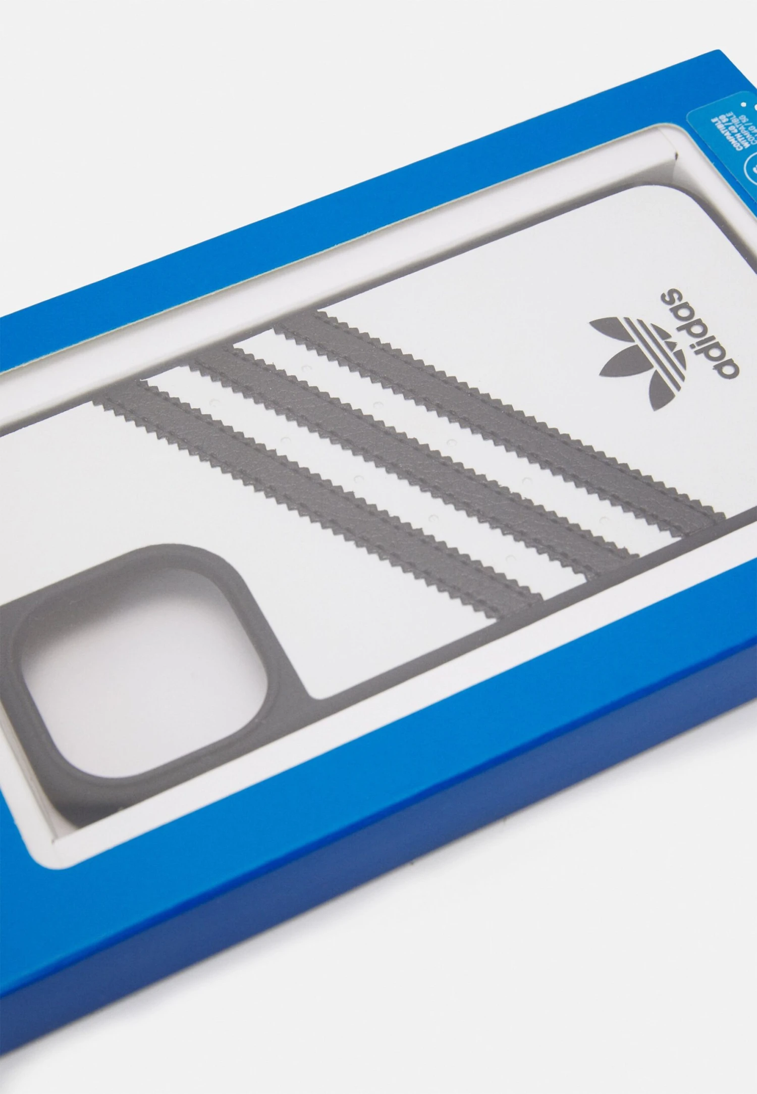 Adidas Originals Or Moulded Case For Iphone 13 Unisex - Phone Case - White/Black 5 Adidas Originals Or Moulded Case For Iphone 13 Unisex - Phone Case - White/Black - Image 3