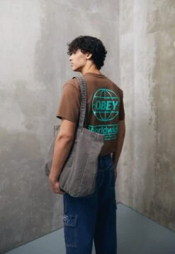 Obey Clothing Obey Global - Print T-Shirt - Silt