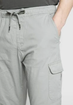 Indicode Jeans Lakeland - Cargo Trousers - Light Grey 13 Indicode Jeans Lakeland - Cargo Trousers - Light Grey -Stock X 39feea19d8d546a685ba52d4670effeb