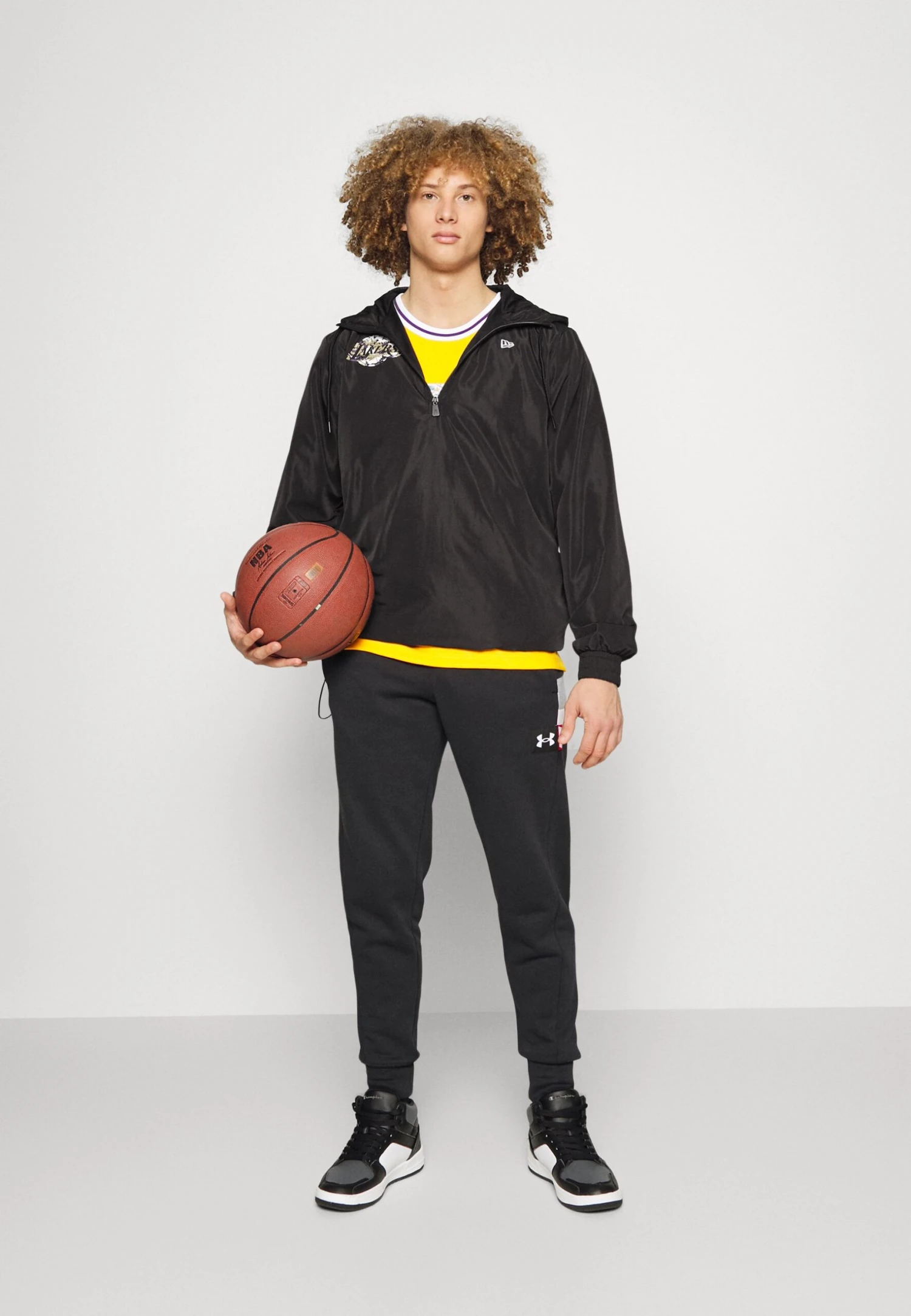 NEW ERA Nba Los Angeles Lakers Seasonal Infill Print - Club Wear - Black 4 NEW ERA Nba Los Angeles Lakers Seasonal Infill Print - Club Wear - Black - Image 2