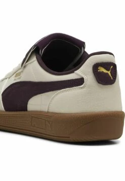 Puma PALERMO PREMIUM - Trainers - Alpine Snow Midnight Plum -Stock X 3b196b2f431840a180446b5b4fc445e0