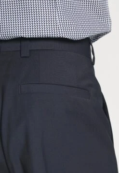 Hugo Teagan - Suit - Dark Blue Five 21 Hugo Teagan - Suit - Dark Blue Five -Stock X 3bdd487755c3433b832dde33f1600e66